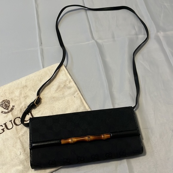 AUTHENTIC GUCCI VINTAGE BLACK SHOULDER BAG - Picture 2 of 11